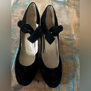 Marc Fisher Black Velvet Pumps